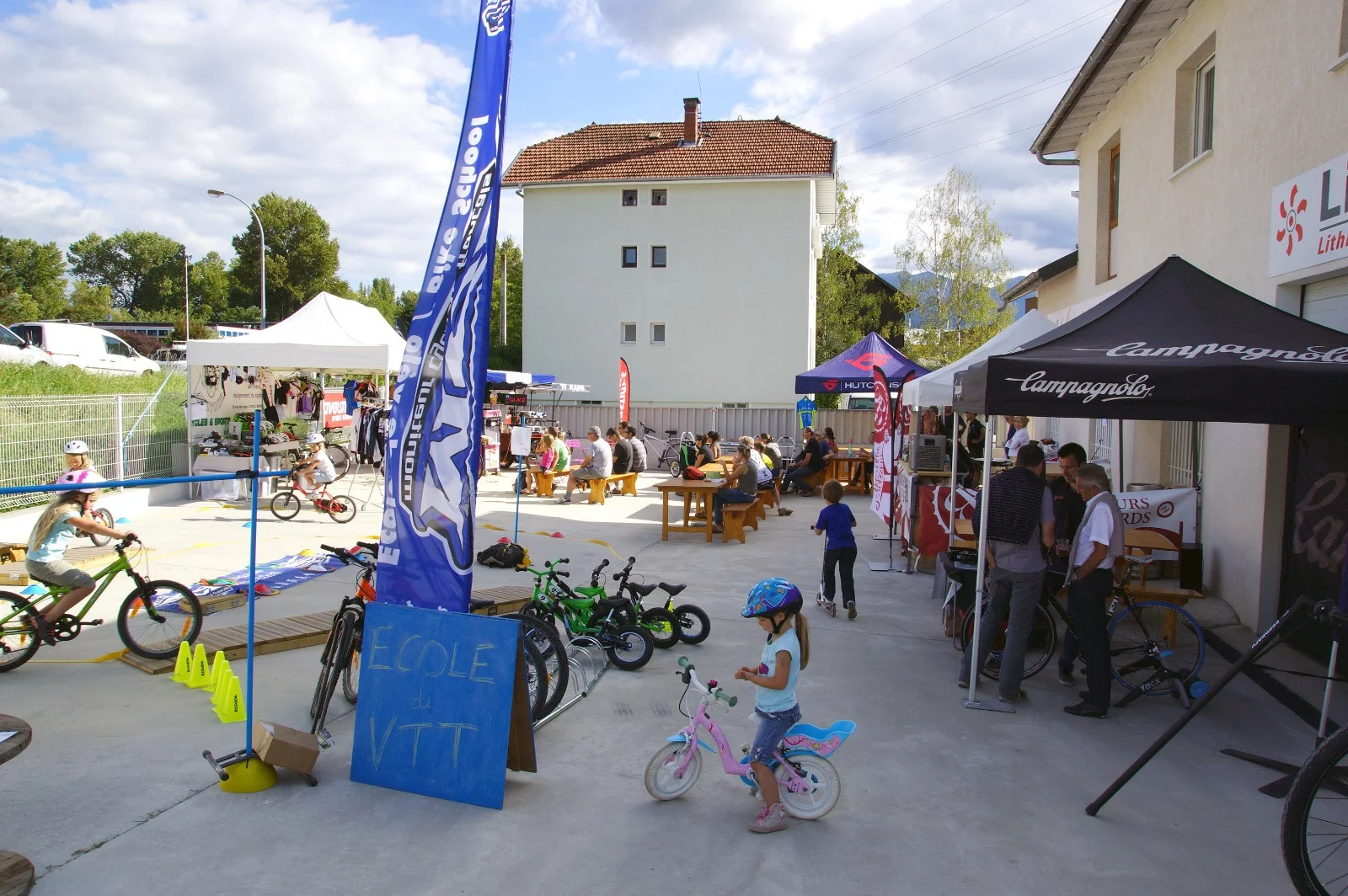 La Fête du Vélo des dix ans, dans la cour